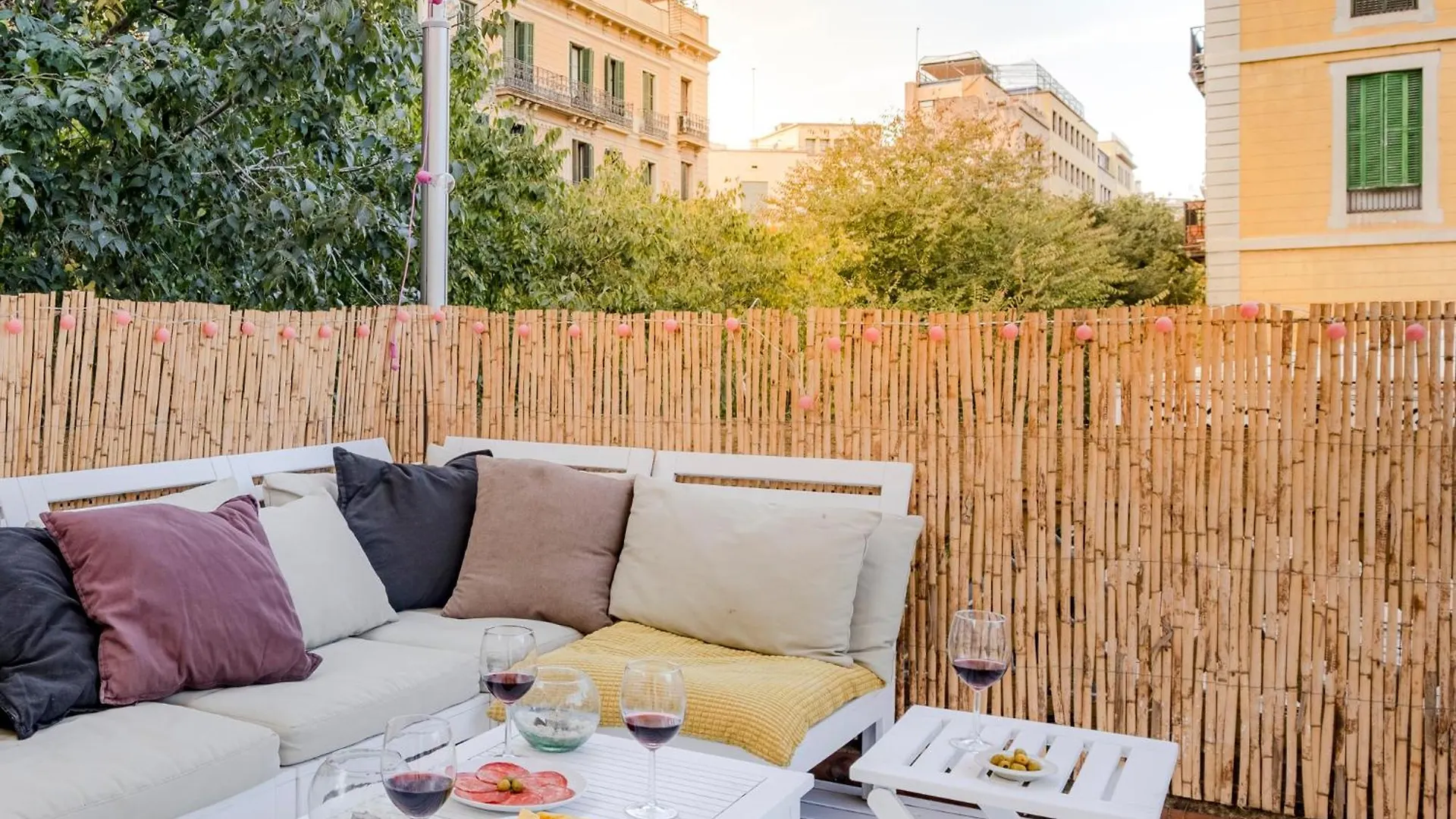 Canela Homes Barcelona Permanyer 0*,  إسبانيا